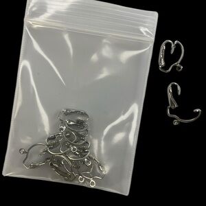 Silver Tone Clip On Earring Hook ￼